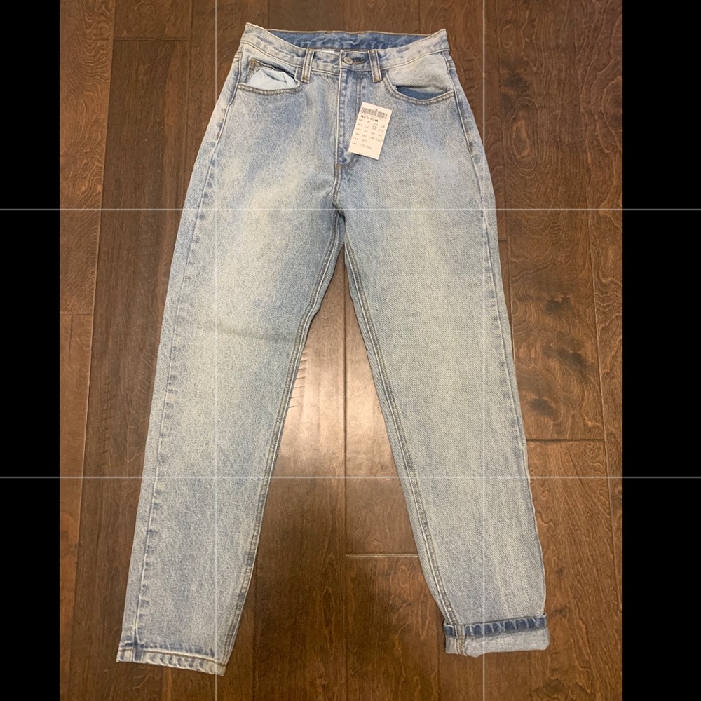 Brandy Melville Boyfriend Jeans